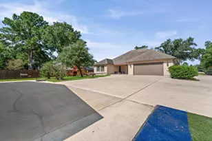 727 Baker Dr, Tomball, TX 77375 - Photo 32