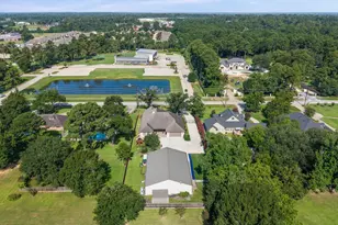 727 Baker Dr, Tomball, TX 77375 - Photo 38
