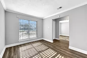 12106 Panay Dr, Houston, TX 77048 - Photo 2