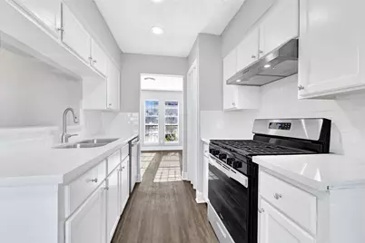 12106 Panay Drive, Houston, TX 77048 - Photo 10