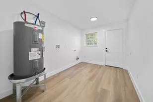 2407 Pannell St, Houston, TX 77026 - Photo 10