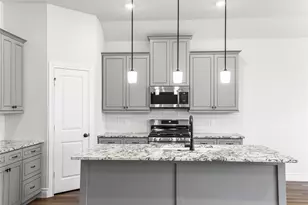 11827 Serena's Song Dr, Montgomery, TX 77318 - Photo 8