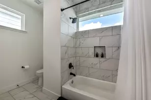 1228 Mcneil St, Houston, TX 77009 - Photo 22