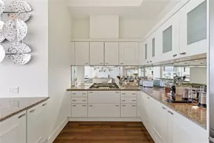 2727 Kirby Dr, Houston, TX 77098 - Photo 14