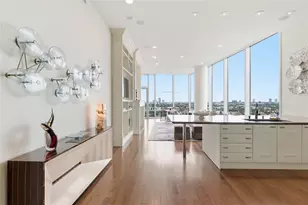 2727 Kirby Dr, Houston, TX 77098 - Photo 16