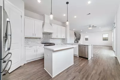 12019 Royal Oaks Run Drive Drive, Houston, TX 77082 - Photo 8