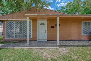 5962 Willow Glen Dr, Houston, TX 77033 - Photo 2