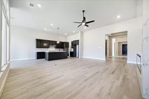 2022 Serene Spgs Dr, Richmond, TX 77469 - Photo 2