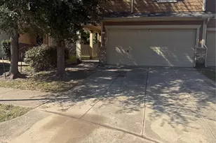 15326 Trinity Meadow Dr, Houston, TX 77489 - Photo 2