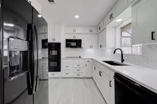 5530 Lincrest Ln, Houston, TX 77056 - Photo 8