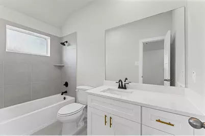 8322 Amethyst Valley Lane, Angleton, TX 77515 - Photo 16