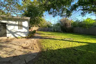 7723 Fondren Rd, Houston, TX 77074 - Photo 16