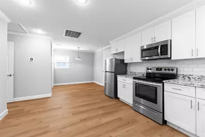 1941 Lynnview Drive, Houston, TX 77055 - Photo 8