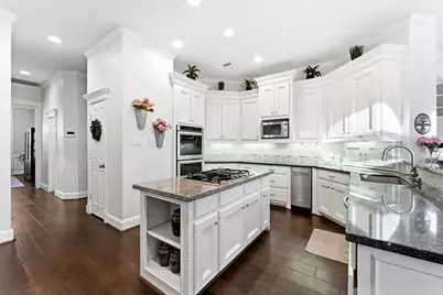 11 Flintshire Place, The Woodlands, TX 77382 - Photo 16