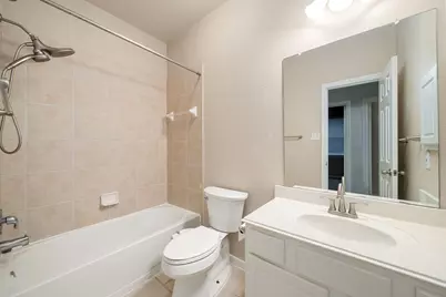 2010 Lincoln Crest Way, Sugar Land, TX 77498 - Photo 32