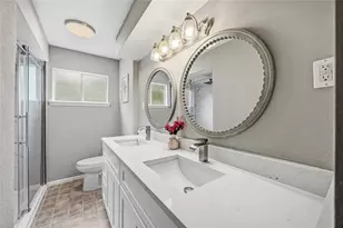 203 Wedgewood Ct, Oak Ridge North, TX 77386 - Photo 36