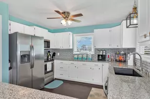 1404 Pickney Ave, Port Bolivar, TX 77650 - Photo 8