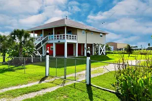 1404 Pickney Ave, Port Bolivar, TX 77650 - Photo 1