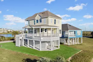 26618 Estuary Dr, Galveston, TX 77554 - Photo 2