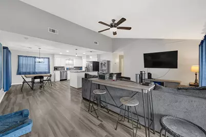 1227 Sailfish St, Hitchcock, TX 77563 - Photo 8