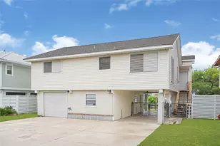1227 Sailfish St, Hitchcock, TX 77563 - Photo 2