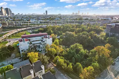102 Quitman Street Street #201, Houston, TX 77009 - Photo 6