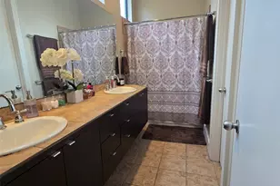 1105 W 21st St, Houston, TX 77008 - Photo 10