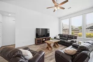 30610 Southern Dewberry Ct, Fulshear, TX 77441 - Photo 10