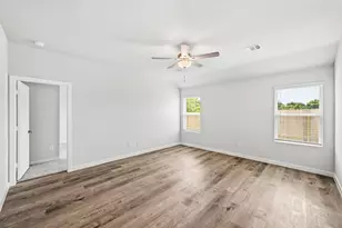 1879 Redwood Ln, Dayton, TX 77535 - Photo 10