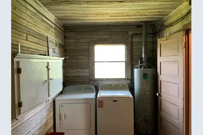 408 S Grimes Street, Giddings, TX 78942 - Photo 14