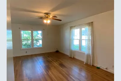408 S Grimes Street, Giddings, TX 78942 - Photo 4