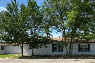 408 S Grimes St, Giddings, TX 78942 - Photo 2