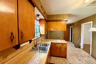 7721 Caddo Rd, Houston, TX 77016 - Photo 8