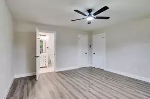 301 N Pecan Dr, Texas City, TX 77591 - Photo 18