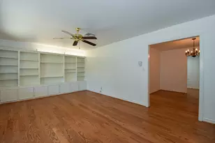 5508 Jessamine St, Houston, TX 77081 - Photo 2