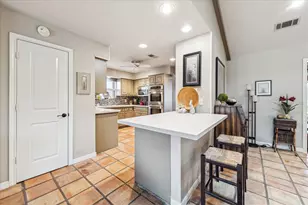 10607 Riverview Dr, Houston, TX 77042 - Photo 10