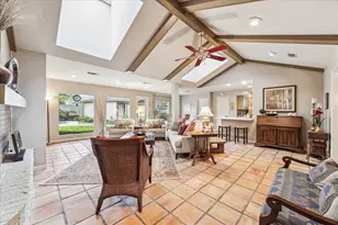 10607 Riverview Dr, Houston, TX 77042 - Photo 6