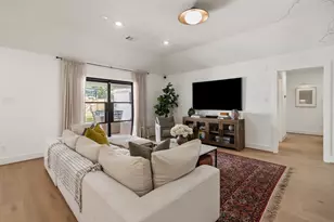 10726 Russett Dr, Houston, TX 77042 - Photo 8