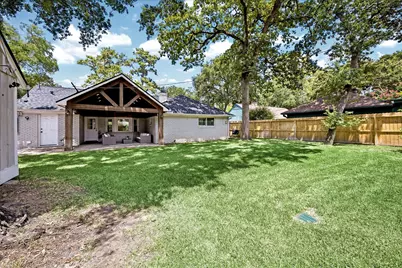 10143 Whiteside, Houston, TX 77043 - Photo 18