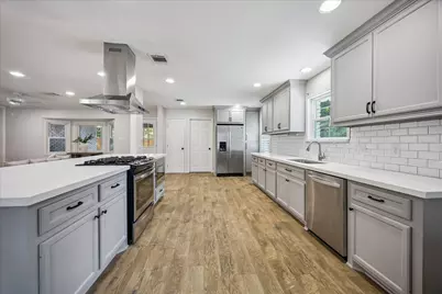 10143 Whiteside, Houston, TX 77043 - Photo 4