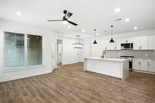 1818 N Peach Creek Dr, Dayton, TX 77535 - Photo 2