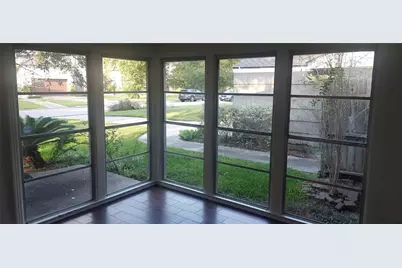 4629 Cedar Oaks Lane, Bellaire, TX 77401 - Photo 8