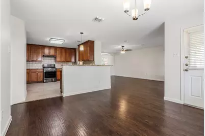 1905 Plum Falls Lane, Pearland, TX 77581 - Photo 10