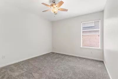 1905 Plum Falls Lane, Pearland, TX 77581 - Photo 22