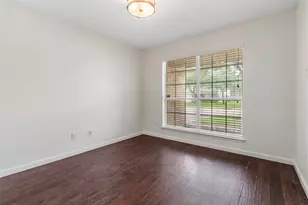 1905 Plum Falls Ln, Pearland, TX 77581 - Photo 20