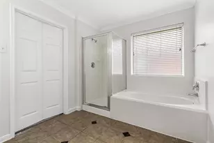 1905 Plum Falls Ln, Pearland, TX 77581 - Photo 18