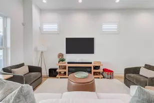 1307 E 27th St, Houston, TX 77009 - Photo 34