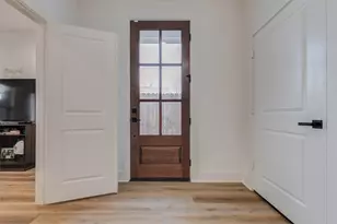 1307 E 27th St, Houston, TX 77009 - Photo 6