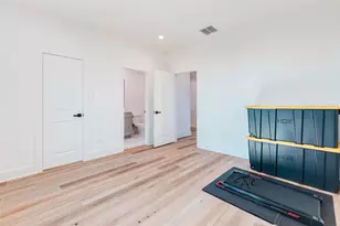 1307 E 27th St, Houston, TX 77009 - Photo 40