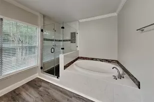 9322 Bayou Bluff Dr, Spring, TX 77379 - Photo 10